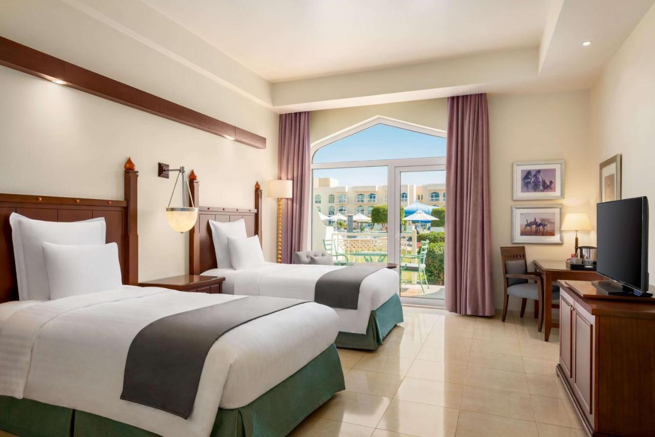 Wyndham Garden Salalah Resort 5*